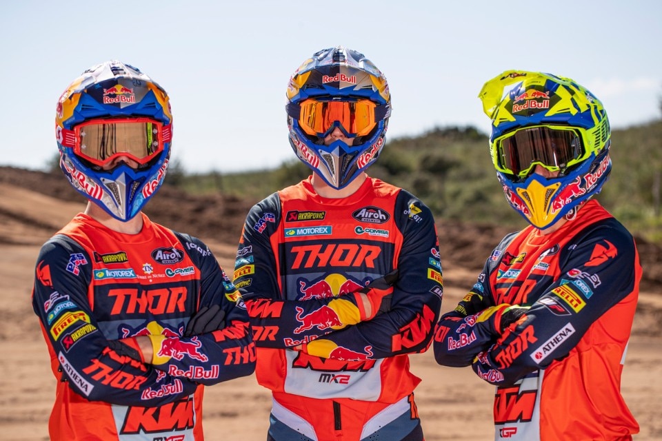 Cairoli, Prado & Guadagnini show off 2021 MXGP colors