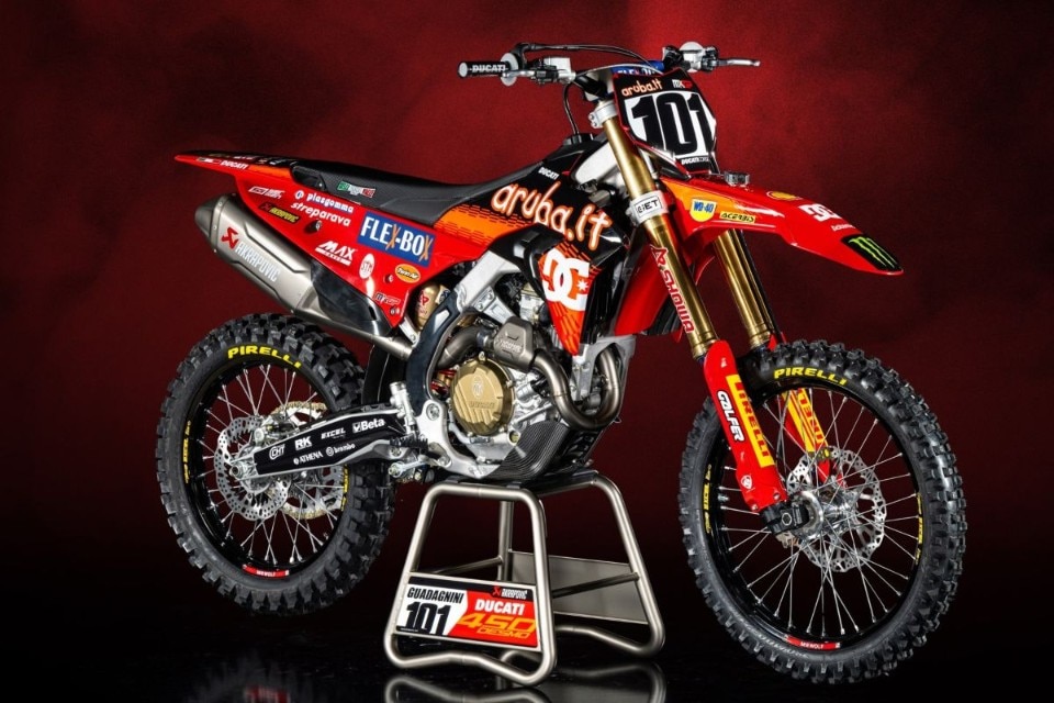 Ducati Desmo450 MX Factory 2025 Ducati Desmo450 MX Factory 2025