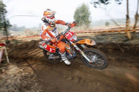 Mondiale Enduro - GP Spagna Day1.  Ancora Ahola, Aubert e Cervantes