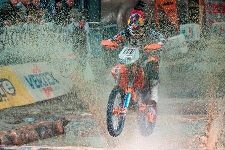 SuperEnduro World Championship 2012 - Genova. Quando l'enduro da spettacolo