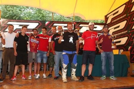 XIII Green Pistons. Vittoria di Alex Salvini