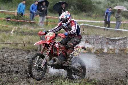 Mondiale Enduro 2016 - GP Portogallo. Steve Holcombe sorprende - VIDEO