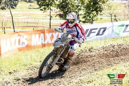 Assoluti d’Italia Enduro 2018. Steve Holcombe domina a Castiglion Fiorentino