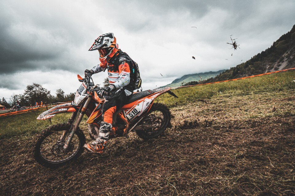 Il maltempo non ferma la seconda tappa del Trofeo Enduro KTM 