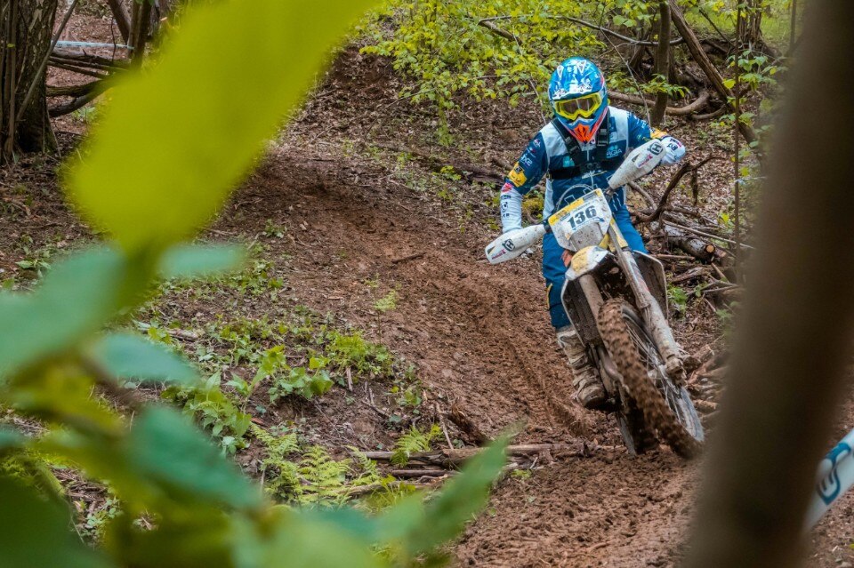 Trofeo Enduro Husqvarna, avanti tutta nonostante il fango
