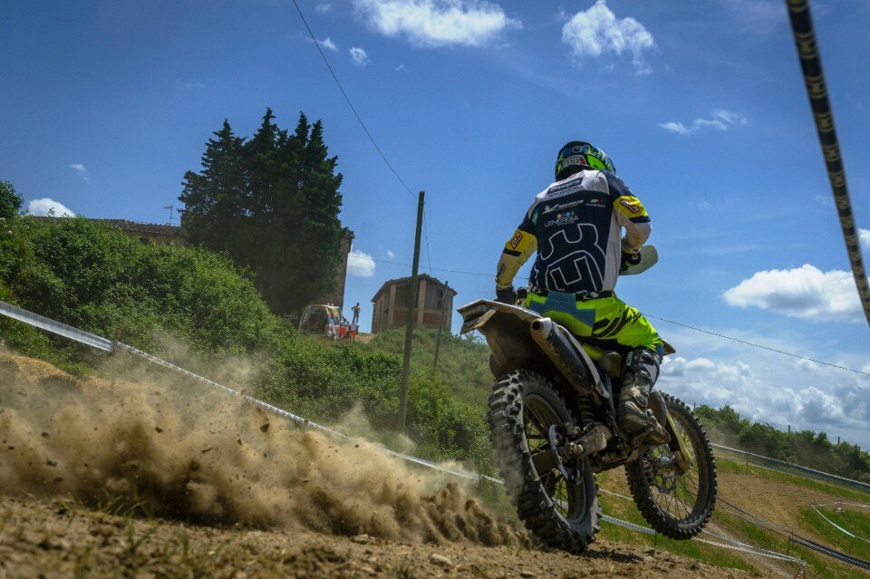 Trofeo Enduro Husqvarna, il Chianti non mente
