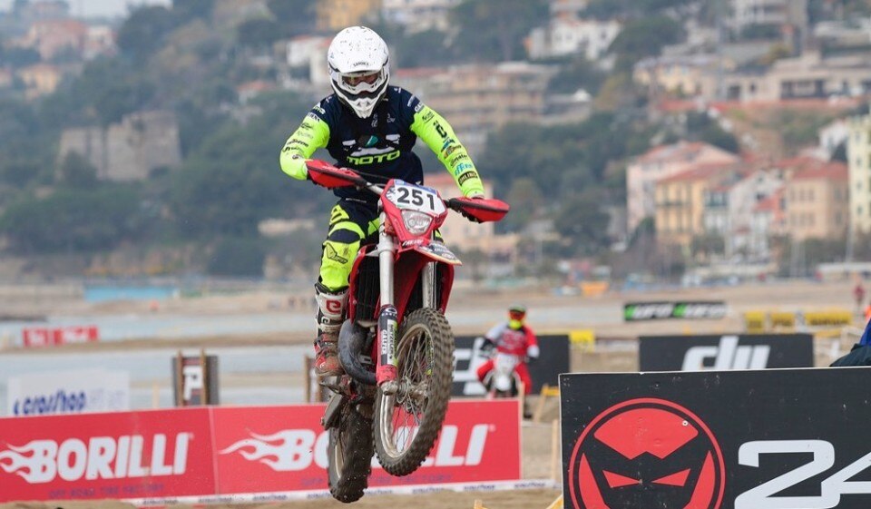 Italiano Enduro 2022: Andrea Verona si aggiudica la prima giornata ad Arma di Taggia