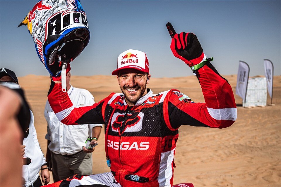 Sam Sunderland vince l’Abu Dhabi Desert Challenge