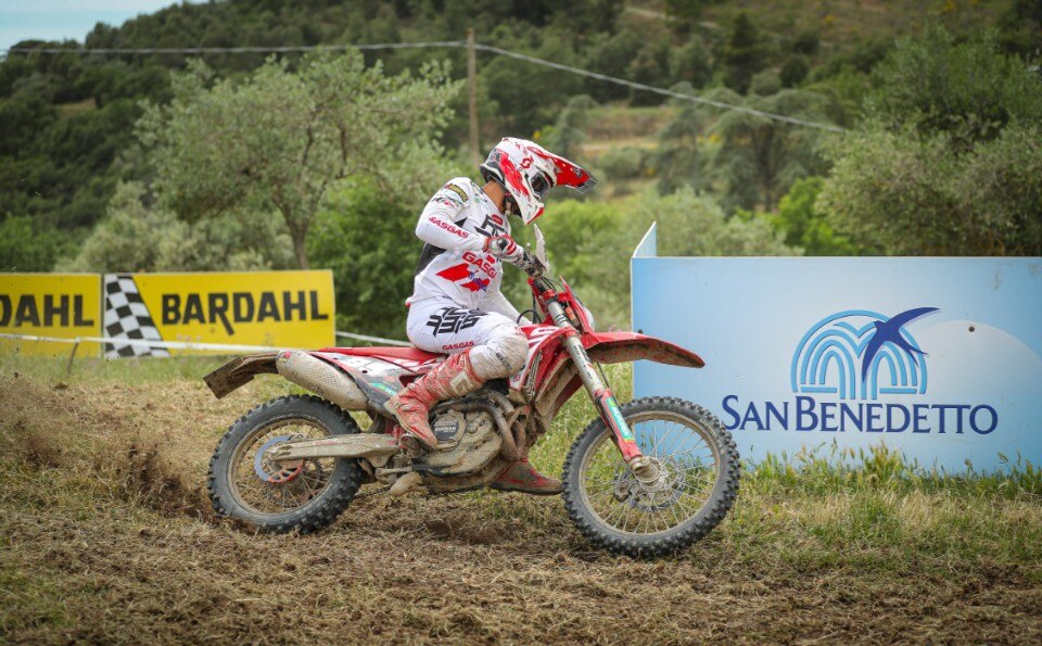 Assoluti d’Italia Enduro: Andrea Verona imprendibile a Passignano Assoluti d’Italia Enduro: Andrea Verona imprendibile a Passignano