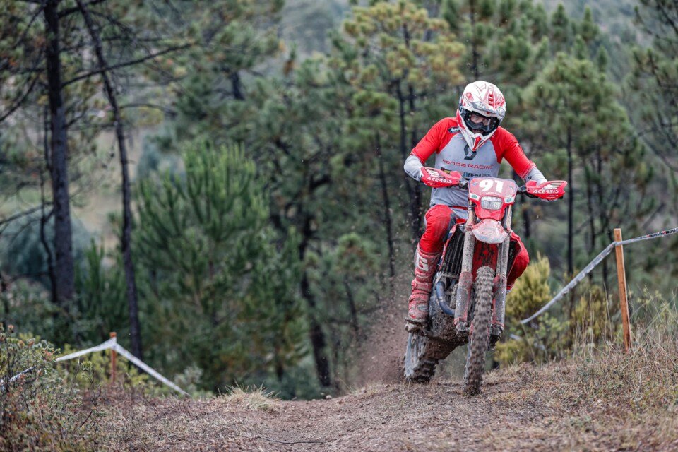 Mondiale EnduroGP: doppietta di Nathan Watson in Portogallo . VIDEO