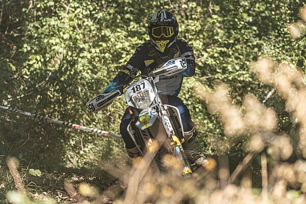 Trofeo Enduro Husqvarna: la sorpresa umbra Trofeo Enduro Husqvarna: la sorpresa umbra