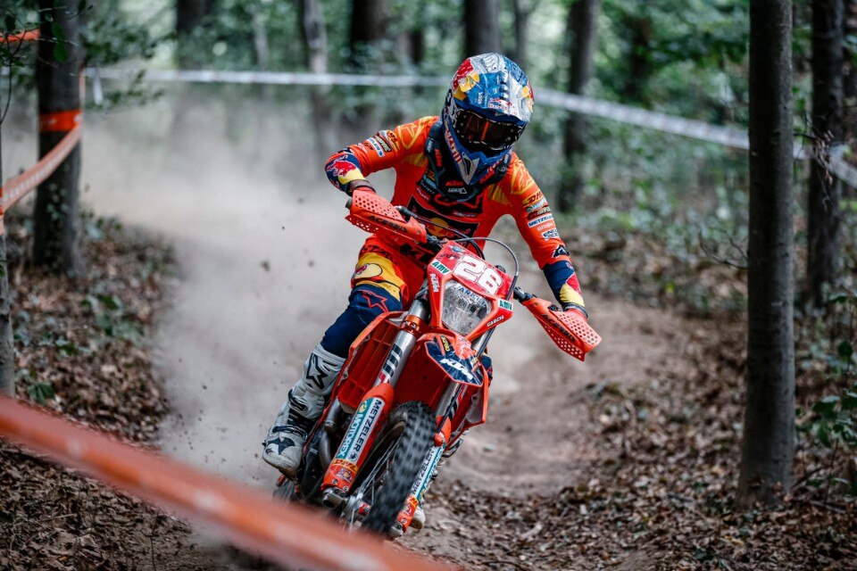 Mondiale EnduroGP: Verona e Pichon campioni del mondo E1 e EJ - VIDEO