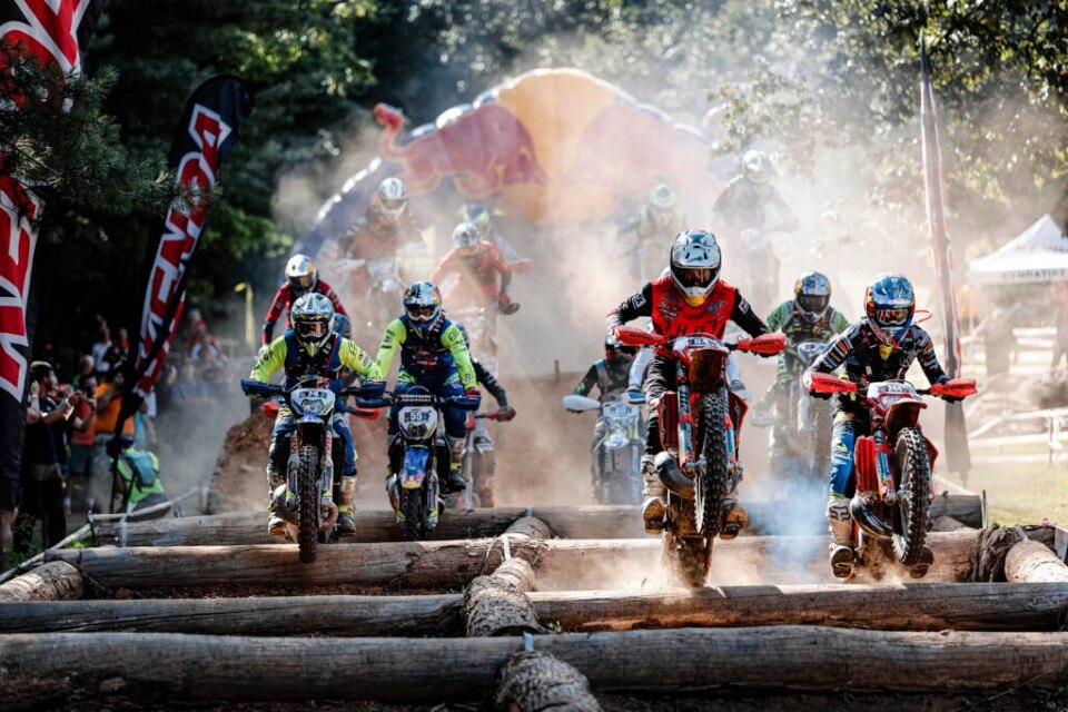 Mondiale Hard Enduro: vittoria memorabile di Trystan Hart al Red Bull TKO