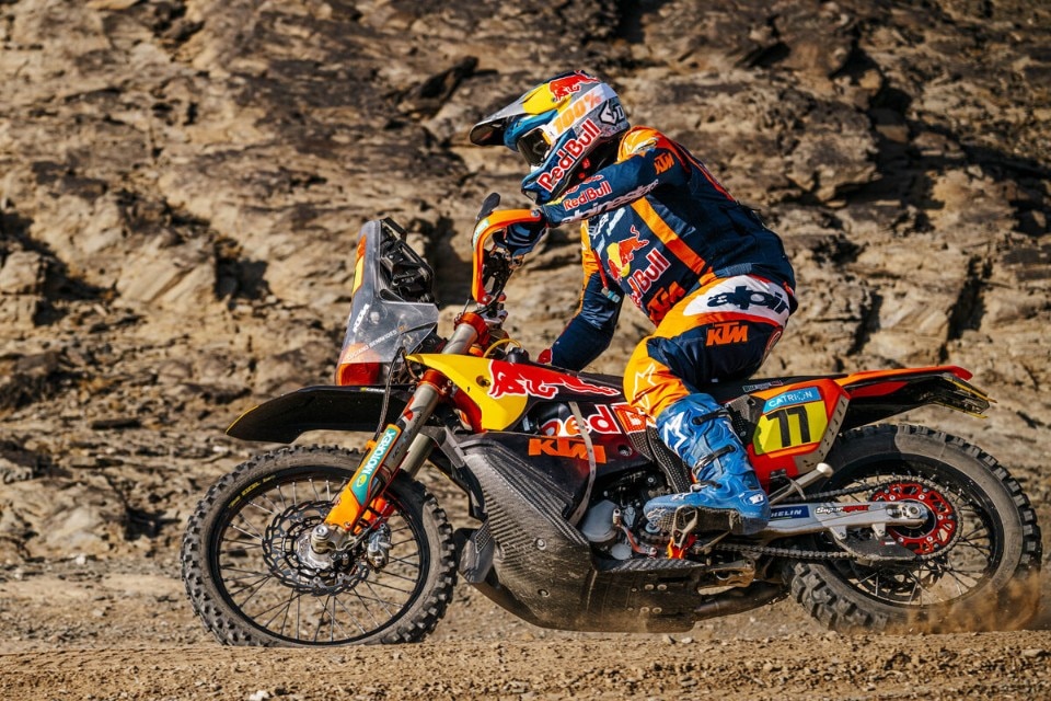 Dakar 2025 - Tappa 8: L. Benavides beffa lo squadrone Honda