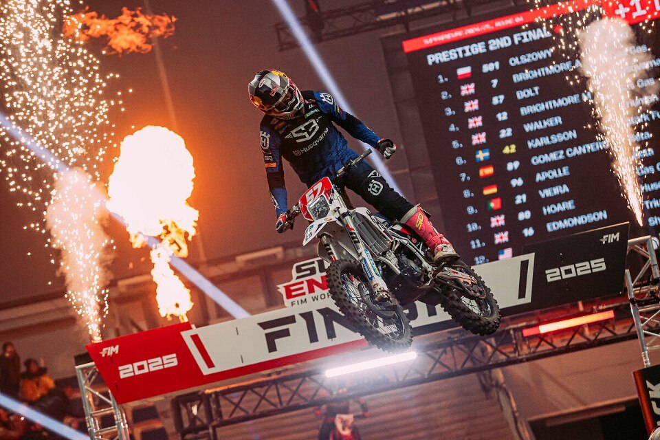 Mondiale SuperEnduro: Billy Bolt vince anche il quarto round in Polonia