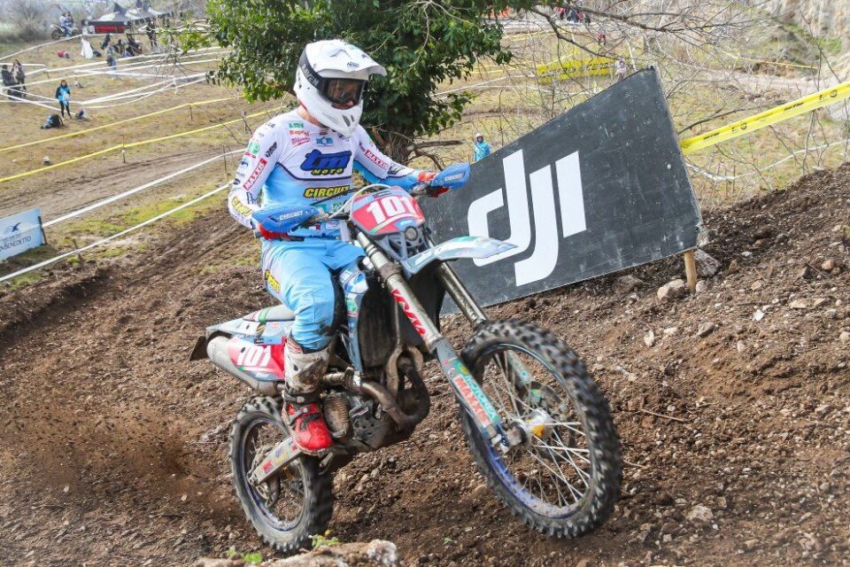 Assoluti d’Italia Enduro: a Zac Pichon il day 1 a Colliano (VIDEO)