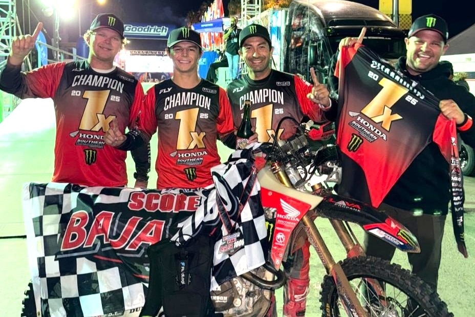 Honda domina la Baja 1000 2025