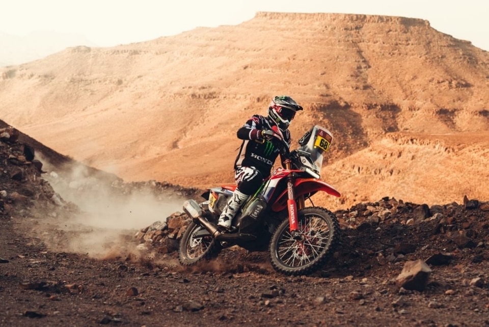 Dakar Rally 2026: Tosha Schareina guida la rimonta Honda e si aggiudica la terza tappa