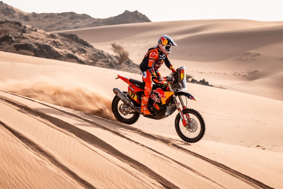 Dakar Rally 2026: Benavides si aggiudica la 7^ tappa, Sanders allunga nella generale