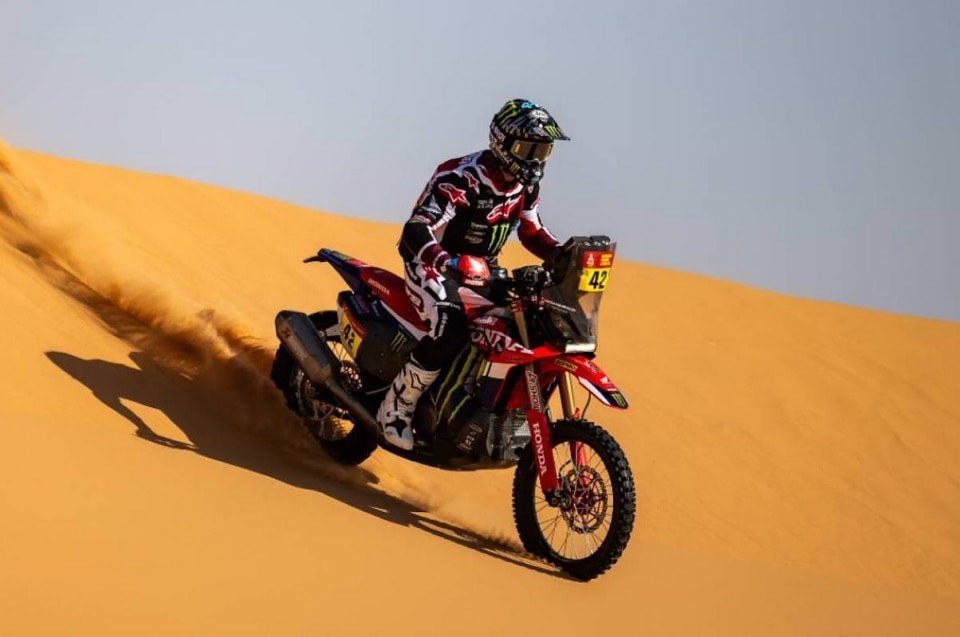 Dakar Rally 2026: 10^ tappa a Van Beveren, Sanders KO, Brabec nuovo leader