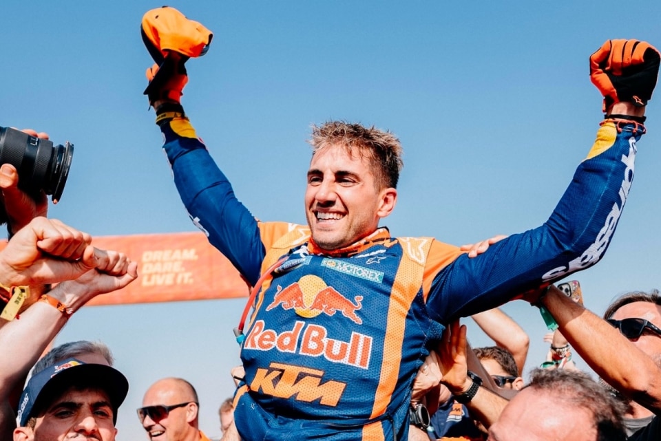 Luciano Benavides si aggiudica la Dakar 2026 per 2 secondi!