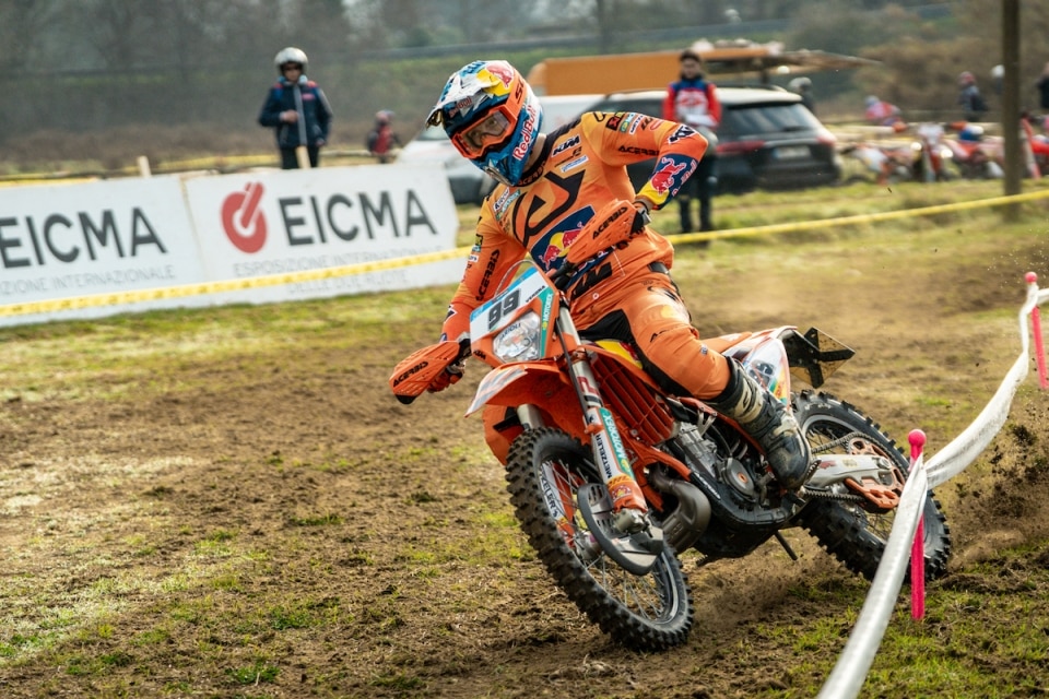 Assoluti d’Italia Enduro: la prima giornata a Viareggio è di Zach Pichon 