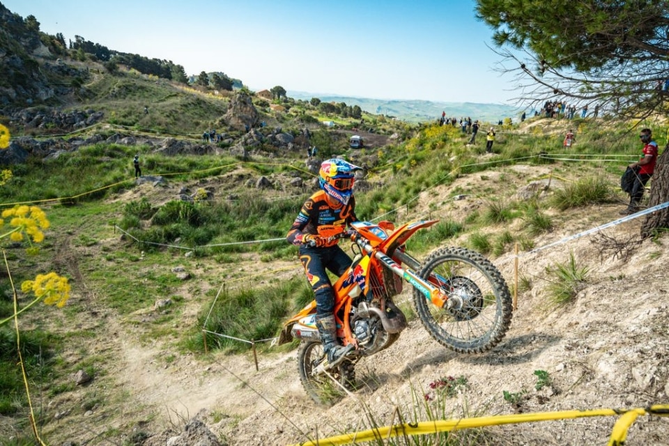Assoluti d’Italia Enduro: a Caltanissetta dominio di Andrea Verona e Brad Freeman
