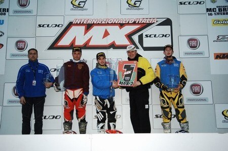 Coppins e Aubin a Montevarchi. Vittorie straniere alla prima prova degli Internazionali MX
