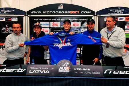 Mondiale MX1/MX2 - GP Lettonia. È sempre Cairoli show. A Goncalves la MX2