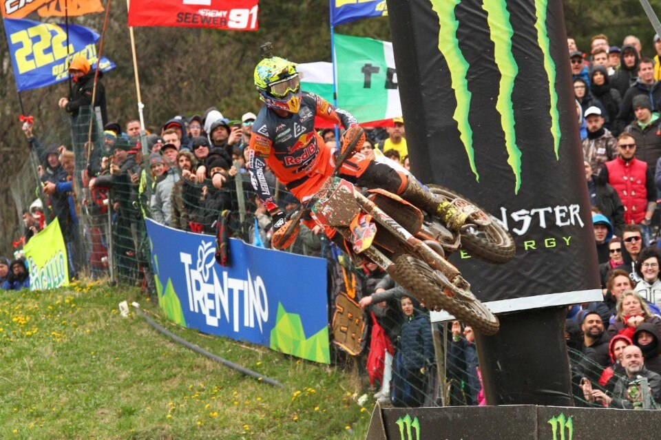 Mondiale MXGP 2019, doppietta di Tim Gajser in Trentino davanti a Tony Cairoli