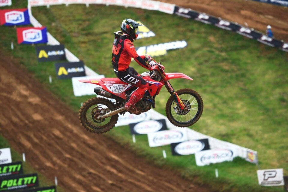 Vittorie di Gajser e Fernandez nell'Italiano MX Prestige a Maggiora
