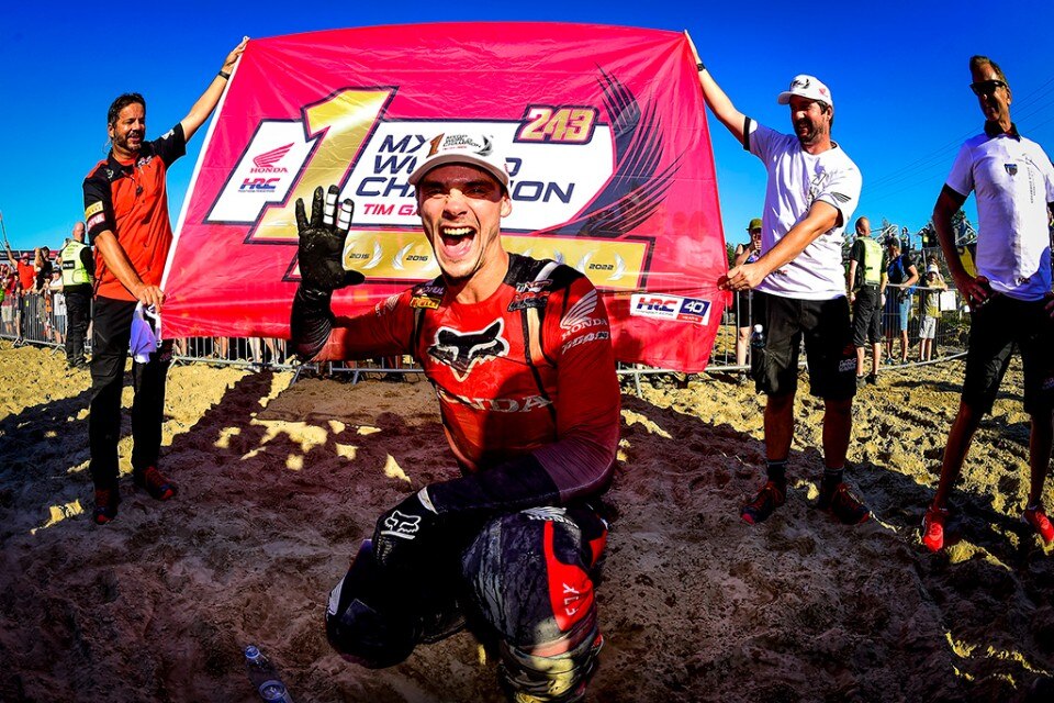 Gajser, give me five! Coldenhoff e Vialle vincono in Finlandia - VIDEO