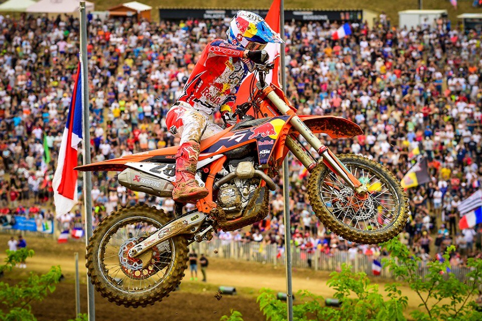 A Gajser e Vialle l'MXGP di Charente Maritime - VIDEO
