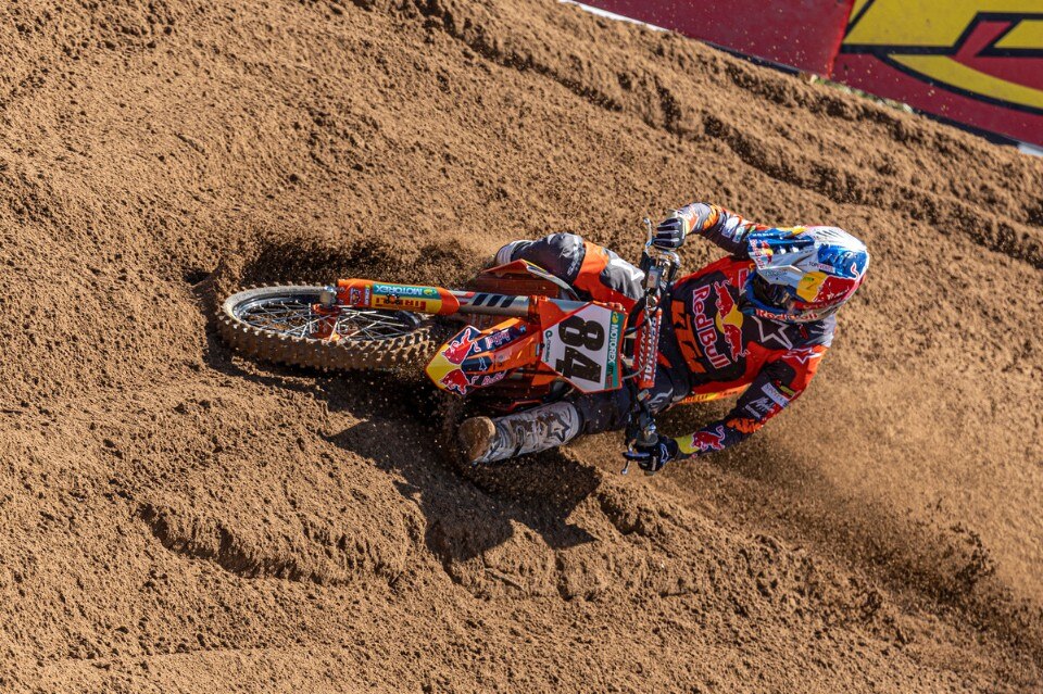 MXGP 2023: Jeffrey Herlings e Jago Geerts vincono il GP della Sardegna - VIDEO MXGP 2023: Jeffrey Herlings e Jago Geerts vincono il GP della Sardegna - VIDEO