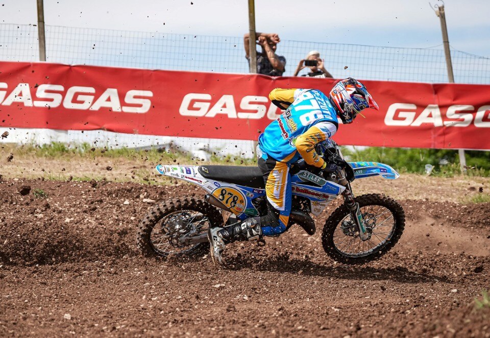 Italiano MX Prestige 125 e Femminile: Pezzuto e Fontanesi si impongono ad Albettone Italiano MX Prestige 125 e Femminile: Pezzuto e Fontanesi si impongono ad Albettone