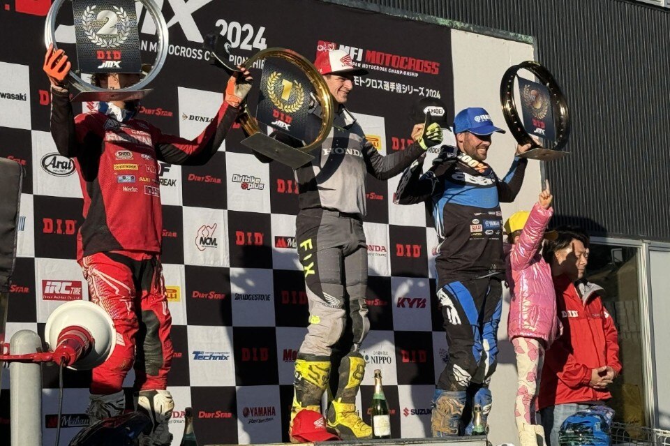 Zanchi vince in Giappone al debutto sulla CRF450R