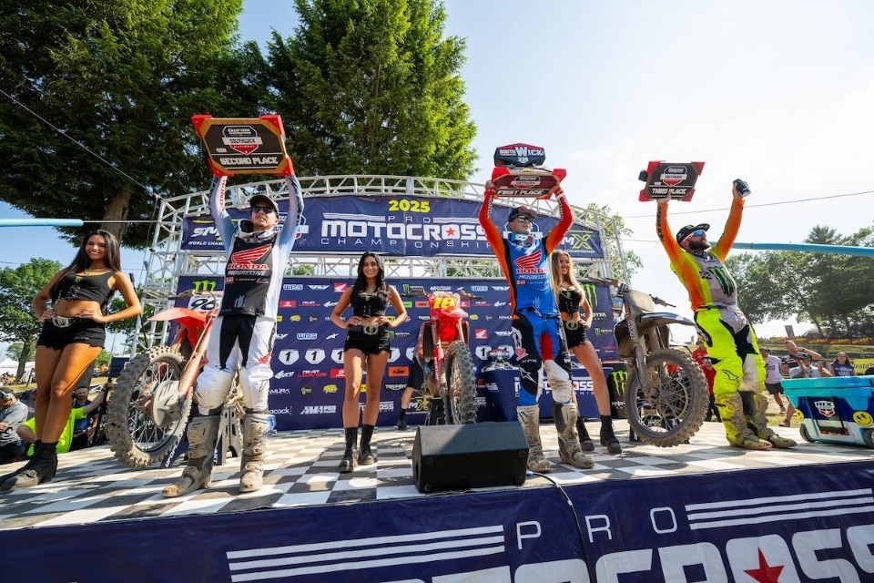 2025 Pro Motocross: a Southwick ancora dominio di Jett Lawrence e Haiden Deegan - VIDEO 2025 Pro Motocross: a Southwick ancora dominio di Jett Lawrence e Haiden Deegan - VIDEO