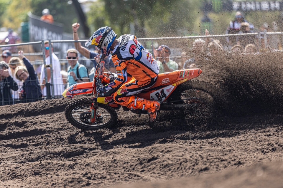 MXGP Olanda:Jeffrey Herlings e Kay de Wolf dominano in casa - VIDEO