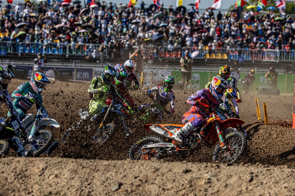MXGP Cina: ancora una doppietta per Herlings. MX2 a Sacha Coenen - VIDEO