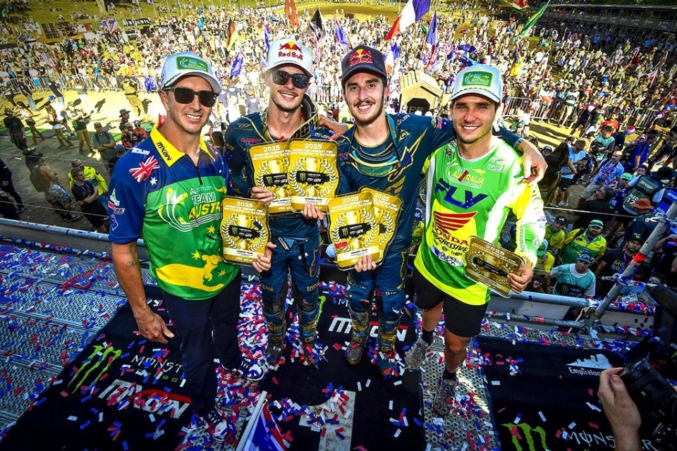 Motocross delle Nazioni 2025: i fratelli Lawrence regalano il bis all’Australia - VIDEO Motocross delle Nazioni 2025: i fratelli Lawrence regalano il bis all’Australia - VIDEO