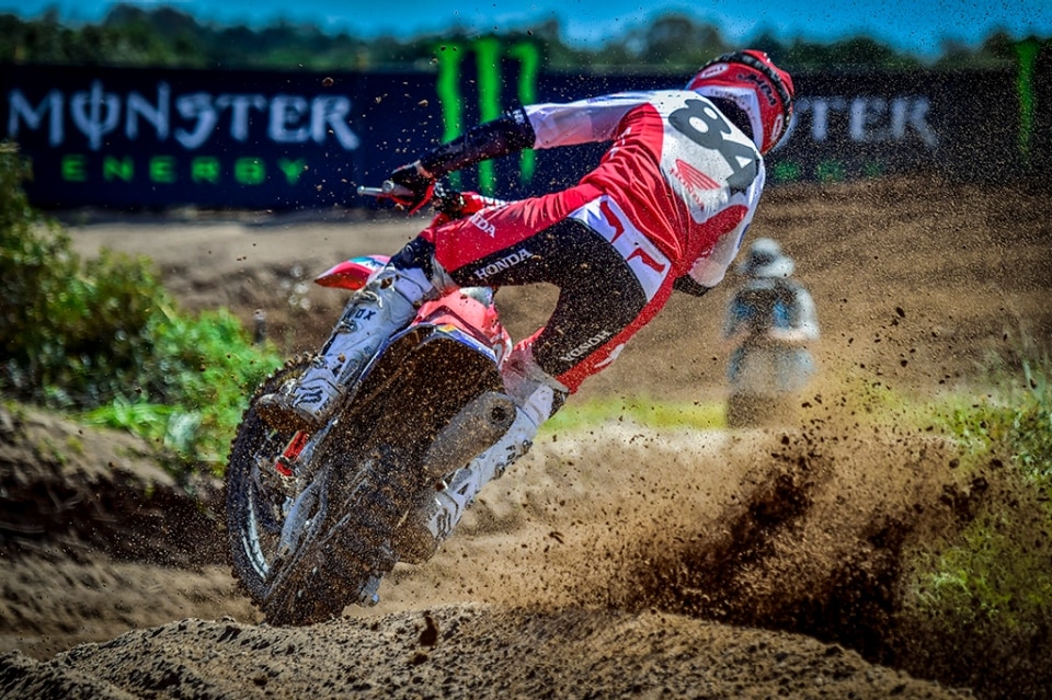 MXGP Sardegna: Herlings e Coenen accendono lo spettacolo con la vittoria nelle Qualifyng Race - VIDEO