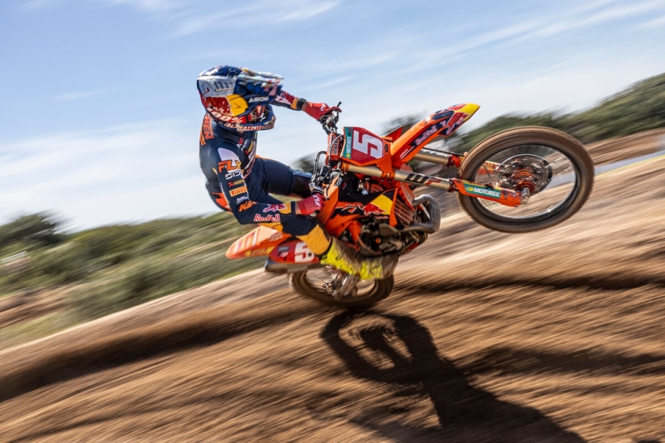 MXGP Sardegna: Lucas Coenen domina a Riola Sardo, Längenfelder vince in MX2
