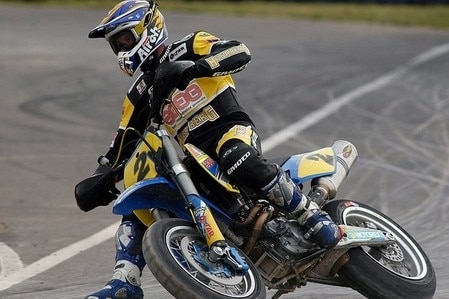 Girolami con il Team Motolandia 99. Sarà in sella ad un'Husqvarna 450 RR
