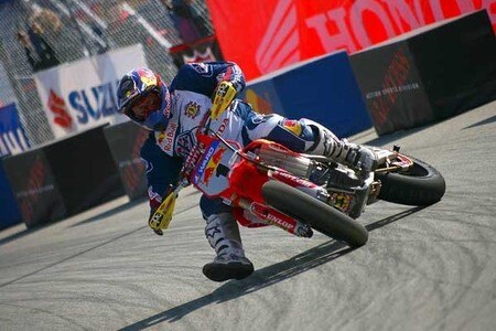 AMA Supermoto 2008. Ward ci ripensa e non si ritira