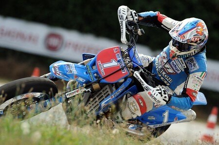 Gozzini in Australia. Al via del Campionato nazionale Supermoto