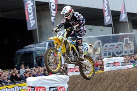 Izoird sulla Suzuki nel 2009. Il francese con il Team Valenti Motocross