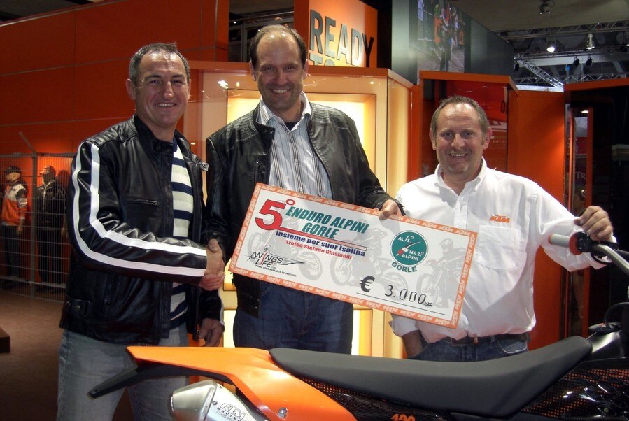 Enduro benefico. Gio Sala e Alpini Gorle per Wings for Life