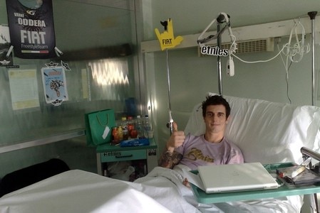 Vanni Oddera "crash". Infortunio al Genova Supercross