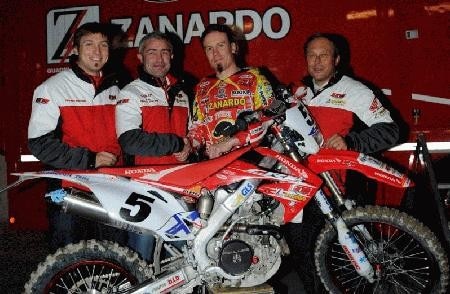 Ahola rinnova con il Team Honda-HM-Zanardo. L'annuncio all'Indoor di Genova