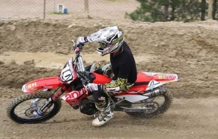 FIM Veteran's world cup 2010.  Puzar in sella all'Aprilia